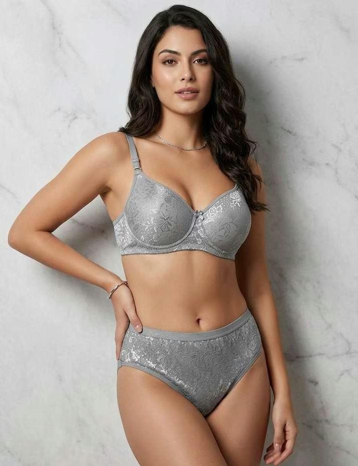 Model 3001 Executive Luxury Push-Up Bra Set