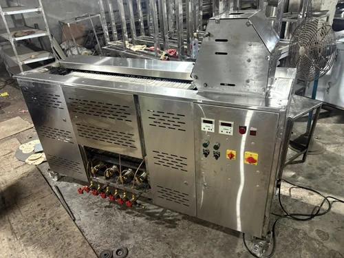 Heavy-Duty 4-Burner Commercial Gas Range with Under-Oven
