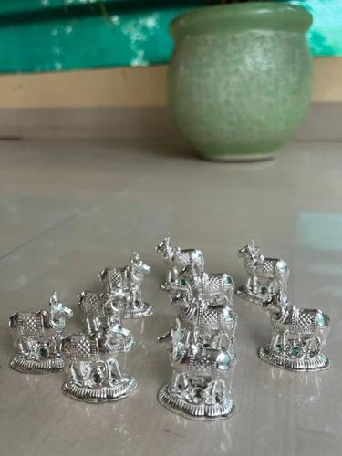 Glossy Electroplated Golden Finish Kamdhenu Cow & Calf Set